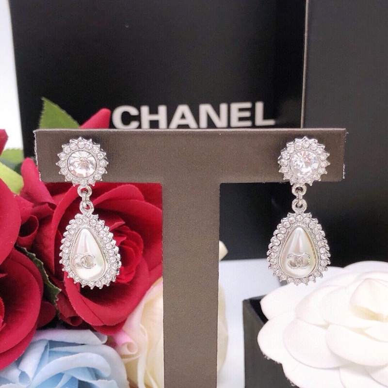Ch**el earrings